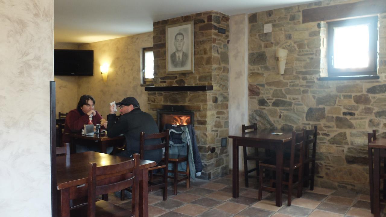 El Acebo de San Miguel Hotel Rural La Casa Del Peregrino מראה חיצוני תמונה